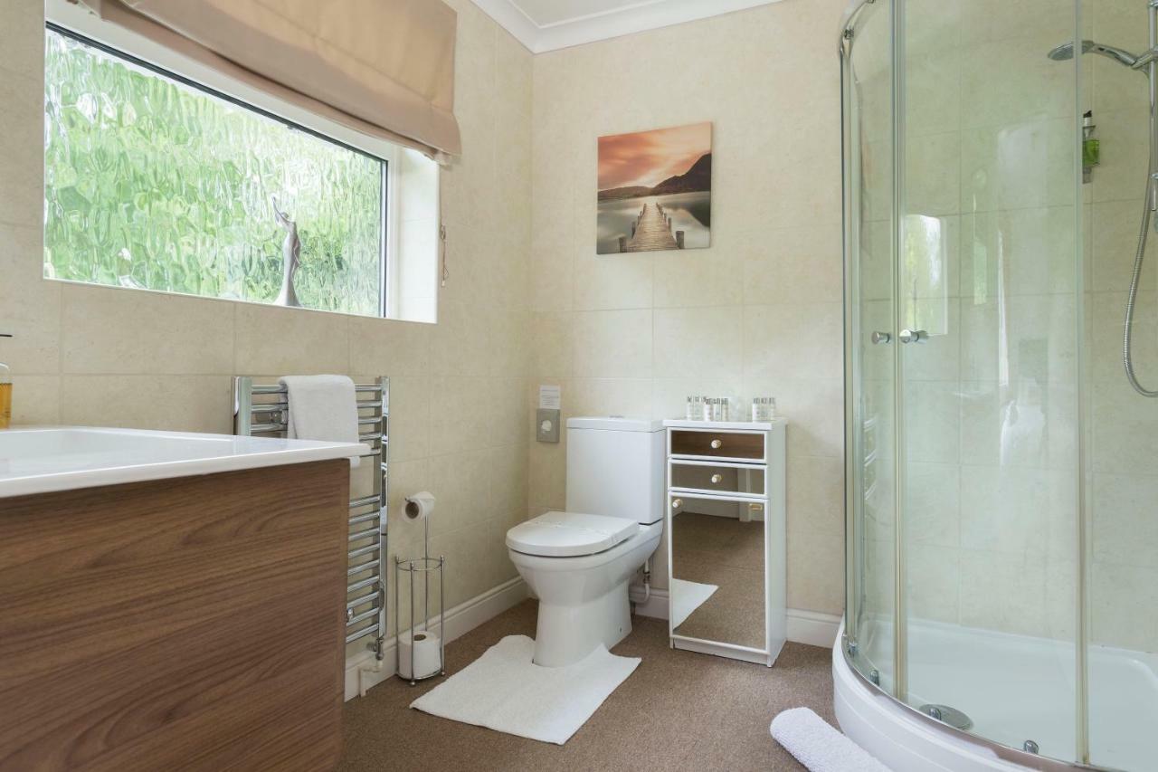 Faviere Guest House ストラットフォード＝アポン＝エイボン エクステリア 写真